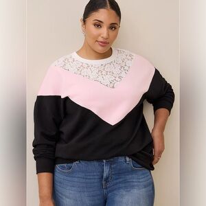 Torrid Super Soft Fleece Colorblock Lace Yoke Sweatshirt Plus Size 3 Black Pink